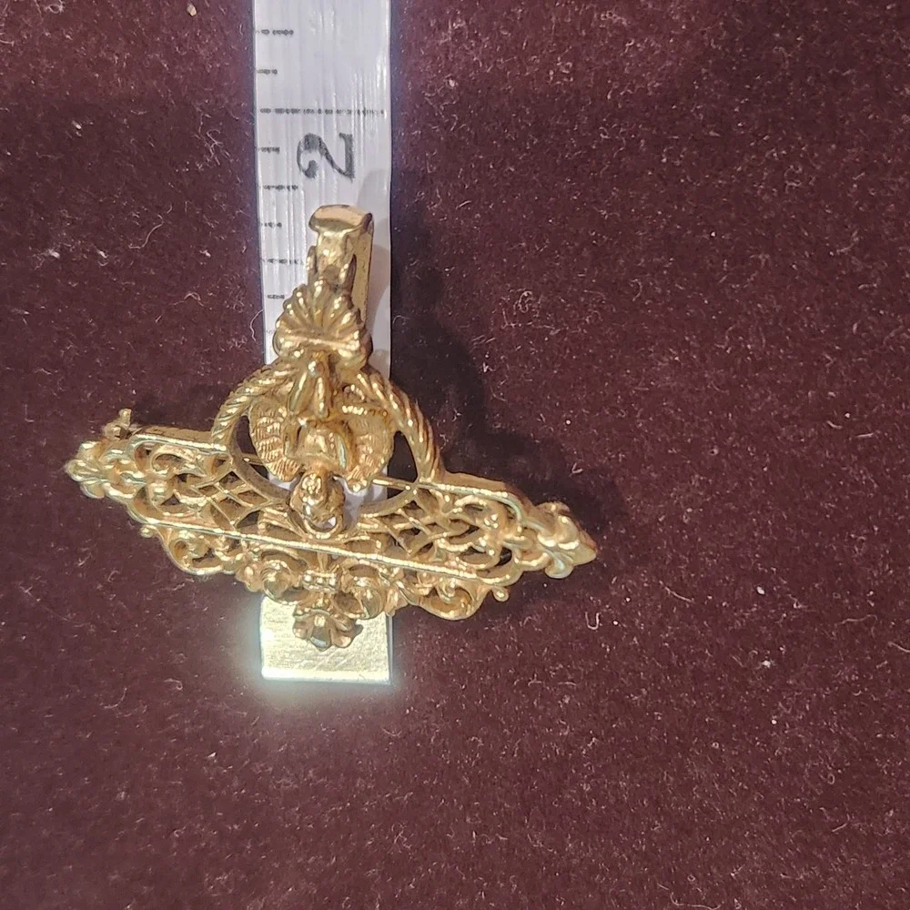 Vintage Gold Tone‎ Cherub Angel Filigree Brooch Pendant Enhancer Ornate Pin